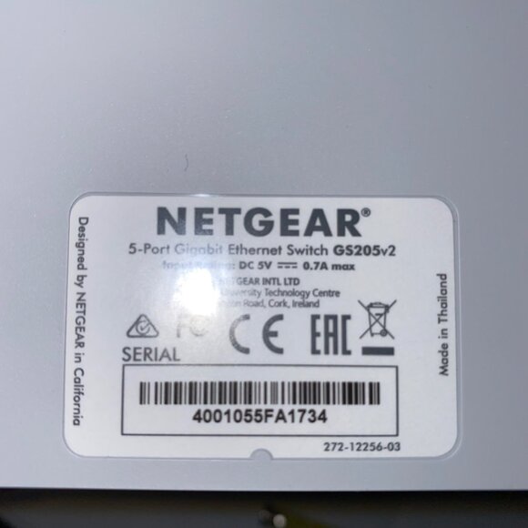 Netgear 5-Port Gigabit Ethernet Switch Plug & Play Home & Office Networking - Picture 7 of 16